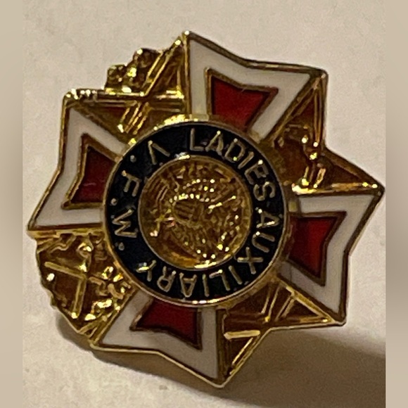 Vintage VFW Ladies Auxiliary 10K Gold Yellow Enamel lapel pin - Picture 3 of 9